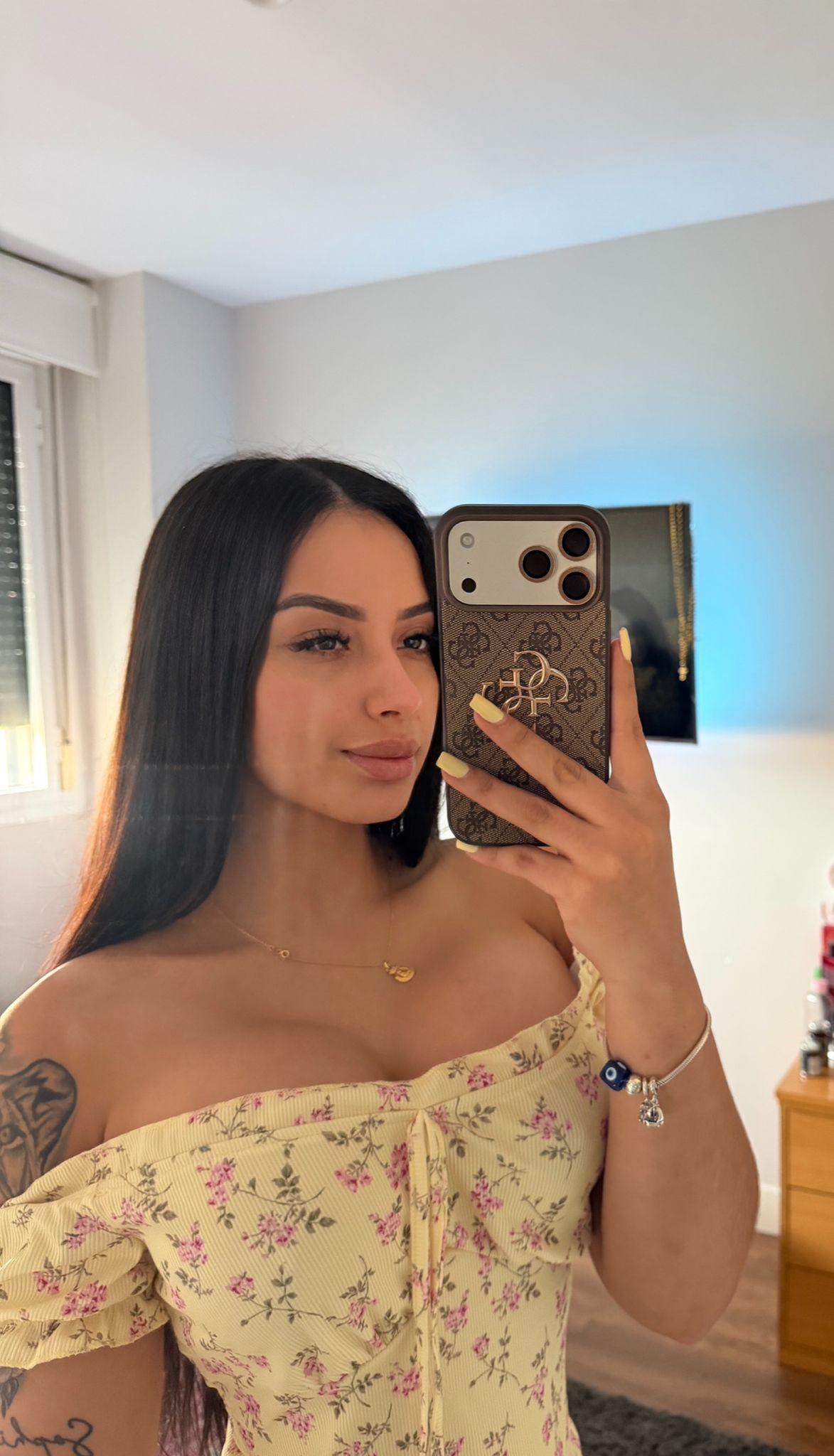 Escort - PAULINA - Ibiza Tops
